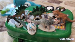 Динозавры из Sweet box и сюрприз в коробке с тирексом