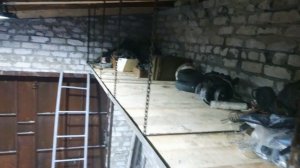Подвесная полка в гараж