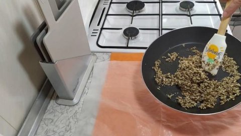 Козинаки с мёдом за пару минут