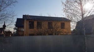 Монтаж металлочерепицы монтеросса