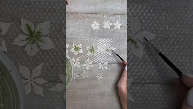 Пуансеттии из тутовой бумаги своими руками. Скрапбукинг смотреть онлайн