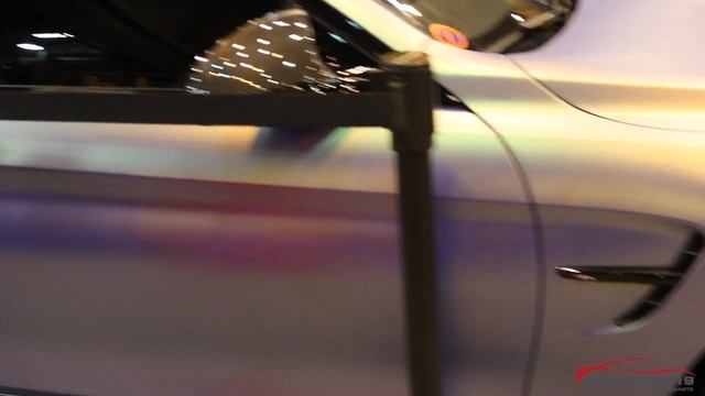 Chameleon Pearl Wrapped BMW M4 смотреть онлайн