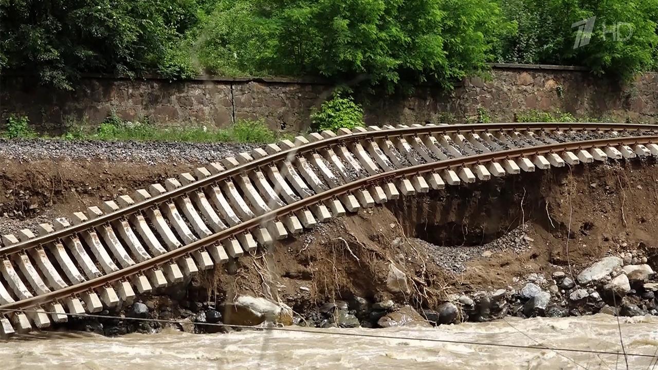 Россия поможет Армении в кратчайшие сроки восстановить железнодорожное сообщение после наводнения