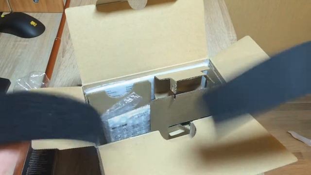 Распаковка Экшн камеры Panasonic HX-A1M смотреть онлайн