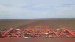 Культивация поля на тракторе Кировец к744. Культиватор кск-14.3. обработка почвы
