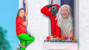 КАК КСЮШЕ СБЕЖАТЬ от ГРЕННИ если она ФАНАТ ИГРЫ В КАЛЬМАРА! Гренни против Ксюши в реальной жизни!