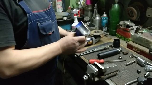 Как самостоятельно изготовить пневмосъемник для снятия дизельных форсуно смотреть онлайн