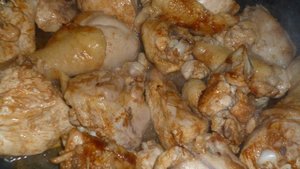 Курица в сметане на сковороде