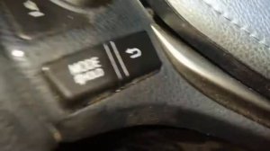 Toyota RAV4
(Тойота Рав4) снятие подушки безопасности