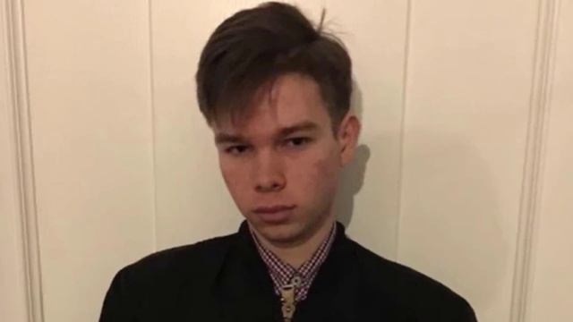 В Петербурге трех парней задержали за избиение девушки из за внешности смотреть онлайн