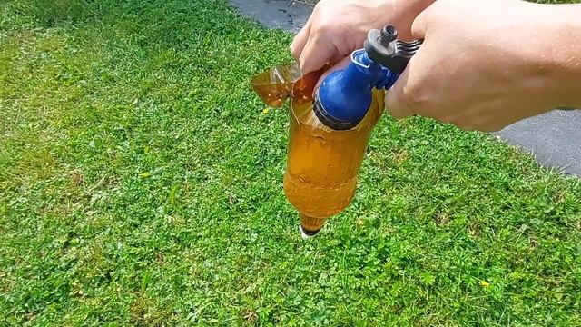 Капельный полив своими руками из пластиковой бутылки