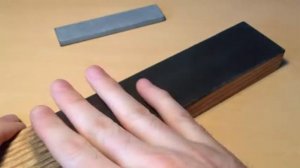 Небольшой заточной камень от Opinel (natural sharpening stone)