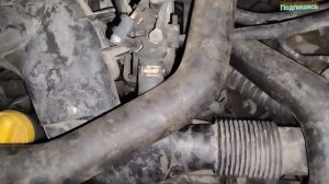 Где находится щуп масляный на Рено трафик, Опель виваро