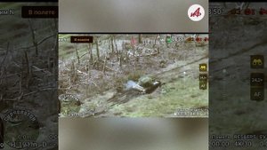 Наш танк против отряда ВСУ