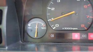 Mazda 626 2.0i GD - плавание оборотов