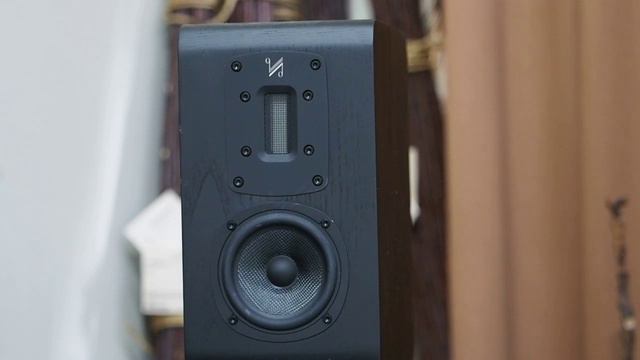 Roksan Blak Int Amp+Quad-S1 смотреть онлайн