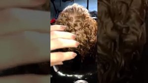 Коррекция биозавивки или прикорневая завивка волоса.