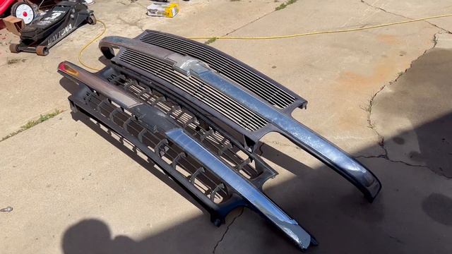 Junkyard Build (Under $100) // HD HOOD INSTALL // Paint Matched Fender Flares + Mirror Caps смотреть онлайн