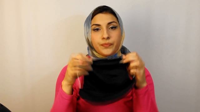 как повязать платок под шлем или на прогулку в парке