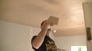 How to Plaster a Ceiling & Wall - the Complete Beginner's Guide