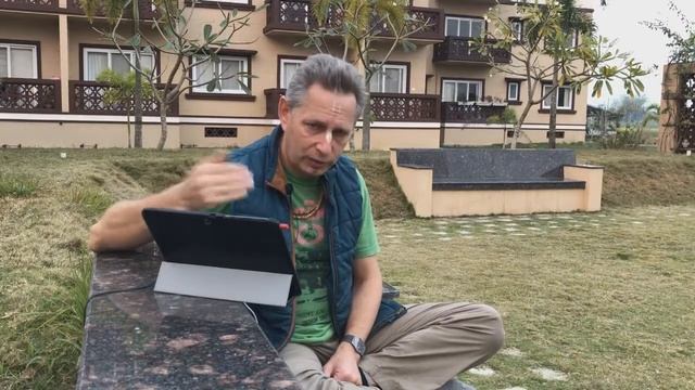 Отличие Маха мантры от других мантр - Враджендра Кумар смотреть онлайн