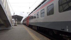 Электропоезд ЭП3Д-0045 отправляется со станции Воронеж-1