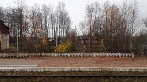 Отправление на пригородном поезде со станции Бологое.