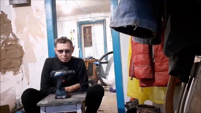 Шуруповёрт Бош GSR18LI. Отзыв о работе сервисного центра. Колхозим щётки. смотреть онлайн