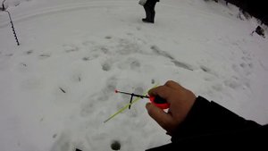 Зимняя рыбалка по хариусу на северной реке