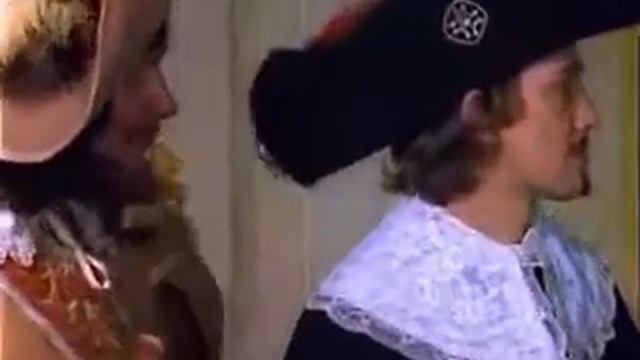 мушкетеры у де Тревиля смотреть онлайн