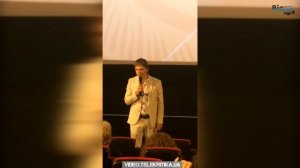 Телеведущий Дима Комаров не давит комаров