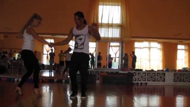 Seo Fernandez, Nina Shevchenko. Bachata смотреть онлайн