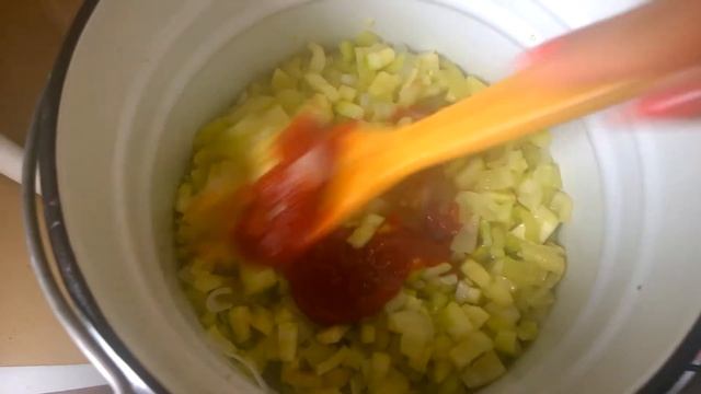 Кабачковая икра - консервация на зиму. смотреть онлайн