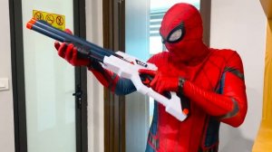 TEAM SPIDER-MAN vs BAD GUY TEAM | NEW GUY Is GOOD HERO ?? ( Live Action ) Full - SPLife TV