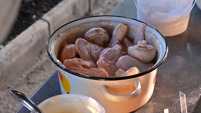 Гости просто УМОЛЯЛИ, чтобы я поделилась рецептом! Весь секрет в МАРИНАДЕ! смотреть онлайн