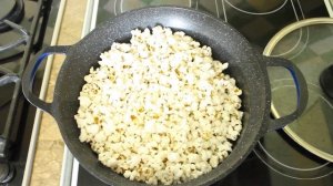 Как приготовить попкорн,,в микроволновке''/How to make popcorn in microwave...