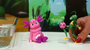 Учимся с Лунтиком - Лунтик и гусеницы играют с моторной лодкой