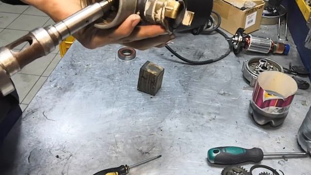 Дрель алмазного сверления DeWalt
D21583 (деволт D21583) замена ротора и подшипника вала