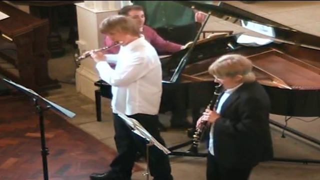 Ben Westlake Clarinet James Westlake Flute - Saint-Saens Tarantella смотреть онлайн