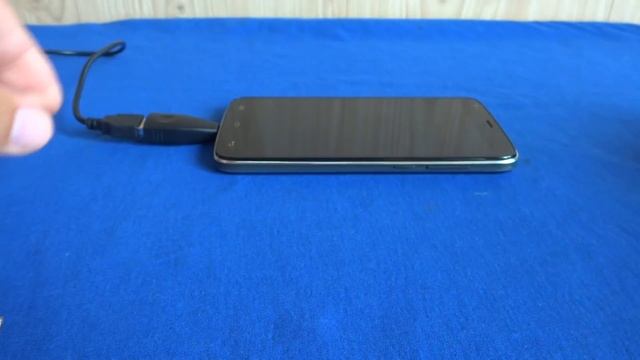 ? НЕ ВЗДУМАЙ ВЫБРОСИТЬ СТАРЫЙ СМАРТФОН ! ✅ Крутая полезная самоделка ИЗ НЕНУЖНЫХ ГАДЖЕТОВ. смотреть онлайн