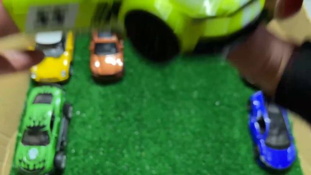 Review of Model Cars: Mini Cooper, Benttey, Audi TT, Mercedes X-Class, Bmw i8, Hyundai, Bmw смотреть онлайн