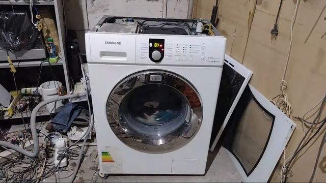 Стираем На Samsung Eco Bubble смотреть онлайн