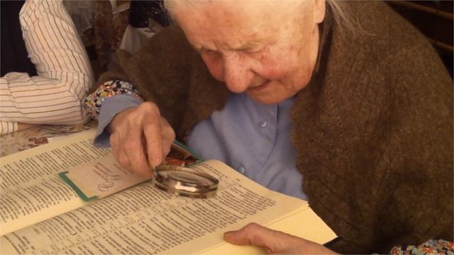 Библия в подарок.mov смотреть онлайн