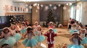 Белые снежинки Танец