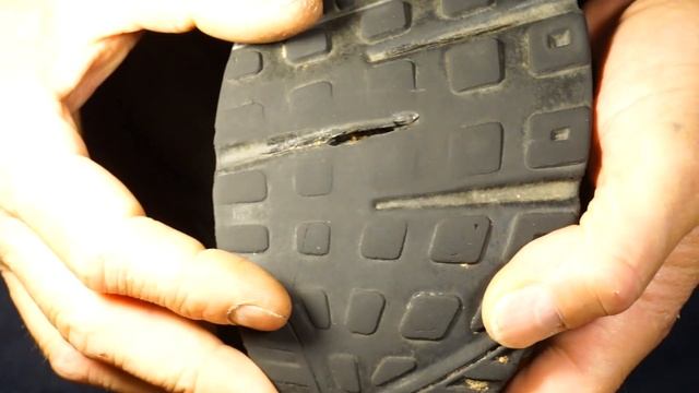 Протерлась подошва в кроссовках. Ремонт смотреть онлайн