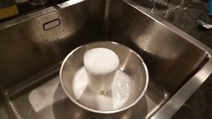 Стираем порошком от Эрсаг. Wassen met Ersag-poeder.