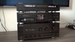 CD-changer Pioneer PD-M700, amplifier Pioneer A-858 & graphic equalizer Pioneer GR-777