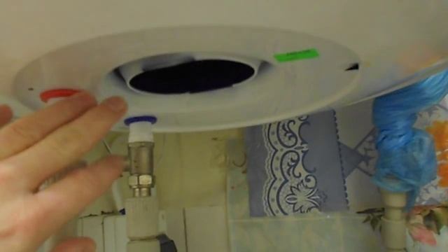 Чистка бойлера и тэна от накипи и грязи,слив воды с бойлера смотреть онлайн