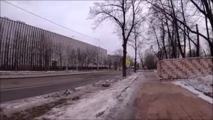 у метро "Тульская"