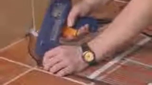 Укладка тонкого нагревательного мата DEVI mat в помещениях смотреть онлайн